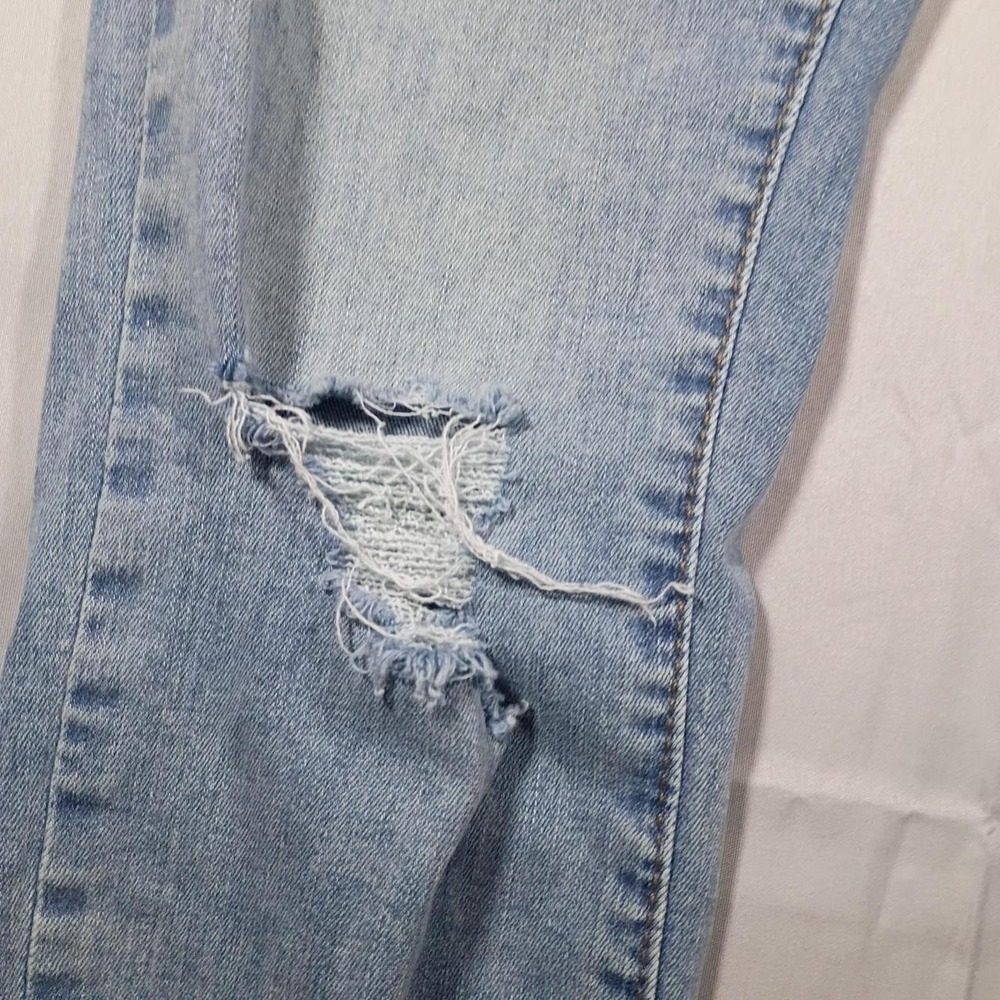 Banana Republic Light Wash Distressed Skinny Jeans - Picture 4 of 5